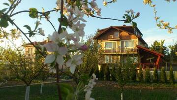 Фото номера Вилла с 3 спальнями и отдельным бассейном Дома для отпуска Villa Reveri г. Tsŭrkva 24